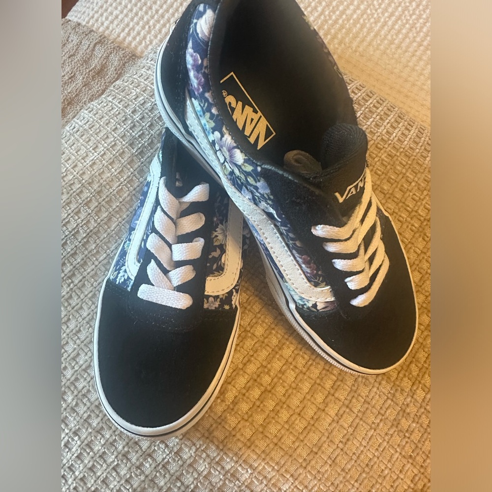 Vans Ward Sneaker - Kids' (new) - Picture 6 of 9